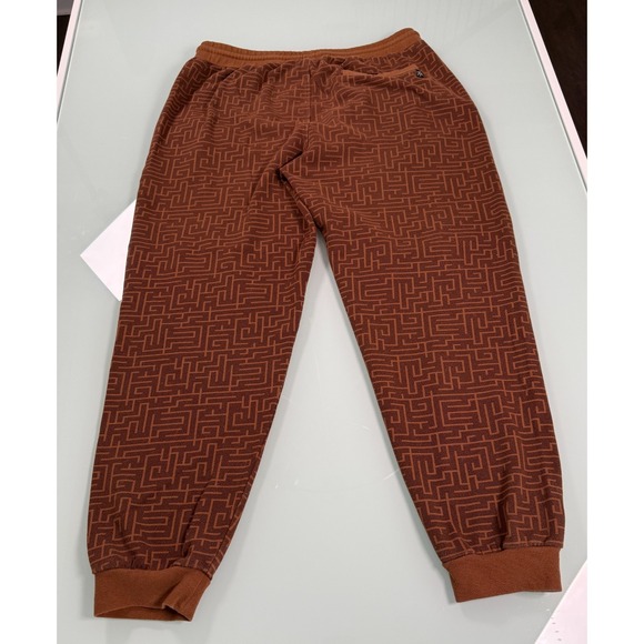 Dungeons & Dragons Sweatpants Size XL Red Black Maze Wizards Of The Coast 2021 - Picture 2 of 10